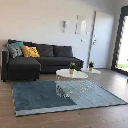 Villa 6-8p-6 Beds-swimming Pool With Jacuzzi