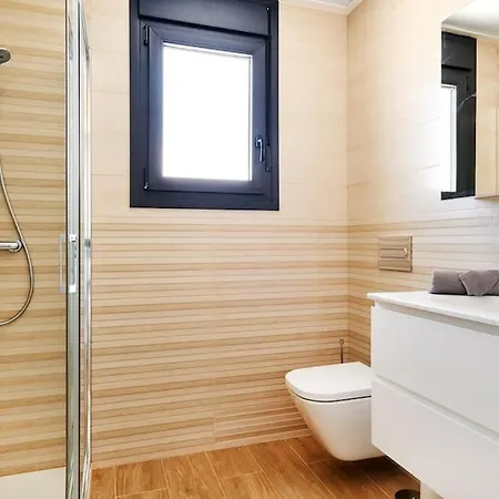 Villa 6-8p-6 Beds-swimming Pool With Jacuzzi